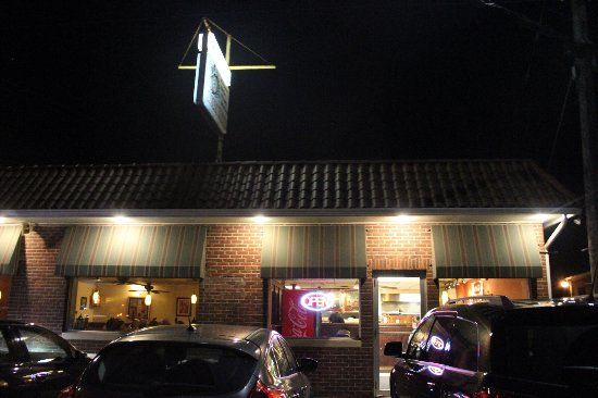 Friendly Restaurant & Pizza, 321 Norwich Turnpike